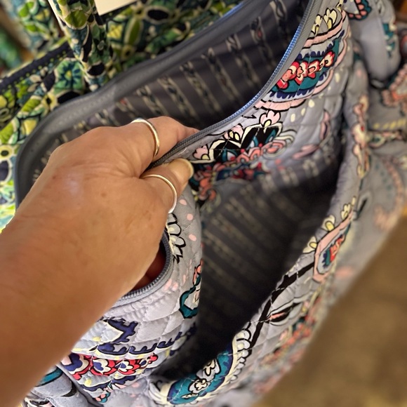 NWOT Vera Bradley LG Iconic On the Go “Makani Paisley”-w/Wallet - Picture 15 of 16